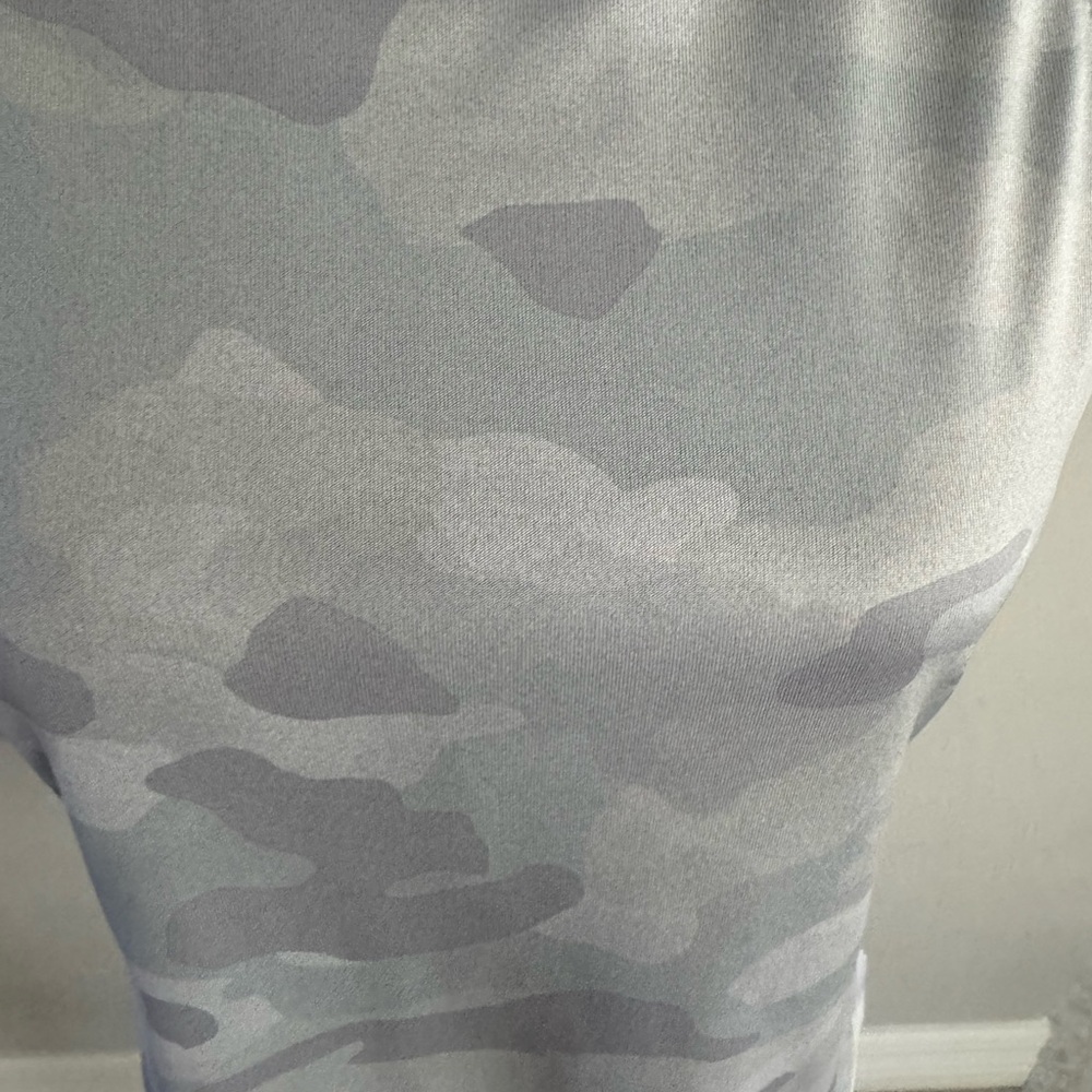 Nike Gray and White Fitted Tank Top Sz S - Picture 4 of 5